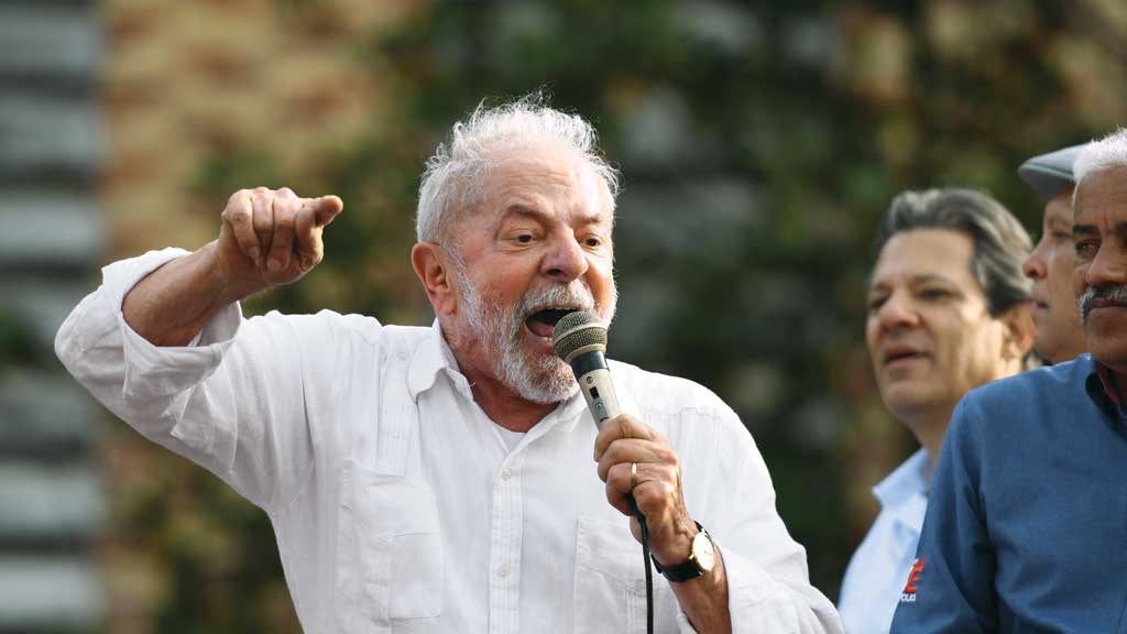 Lula tem 70% de chance de vencer eleição e entre 20% e 25% de ganhar no 1º turno