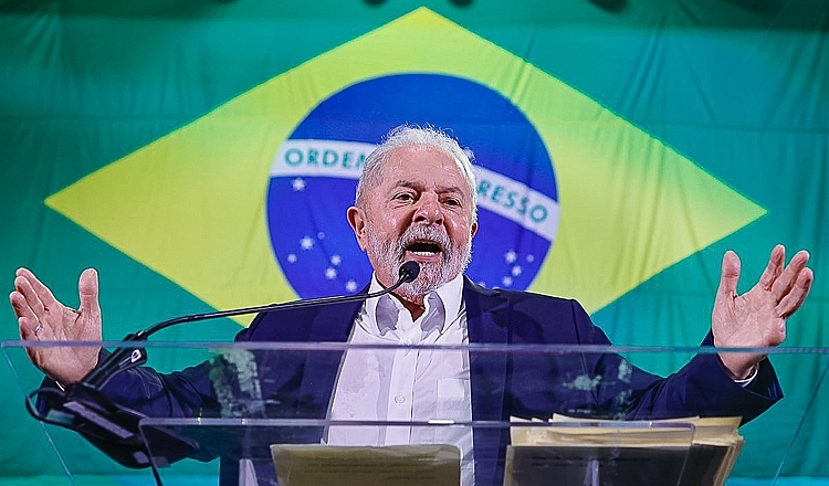 Lula é esperado em Brasília nesta terça (8); bancada do PT discute “PEC da Transição”