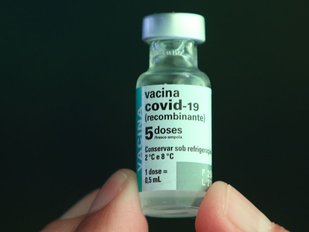 Milhões de doses de vacinas contra a covid-19 estão perto de vencer, diz grupo de transição da Saúde