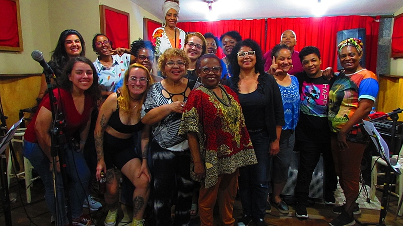 DAQUI A POUCO: 5º Encontro Nacional e Internacional de Mulheres na Roda de Samba