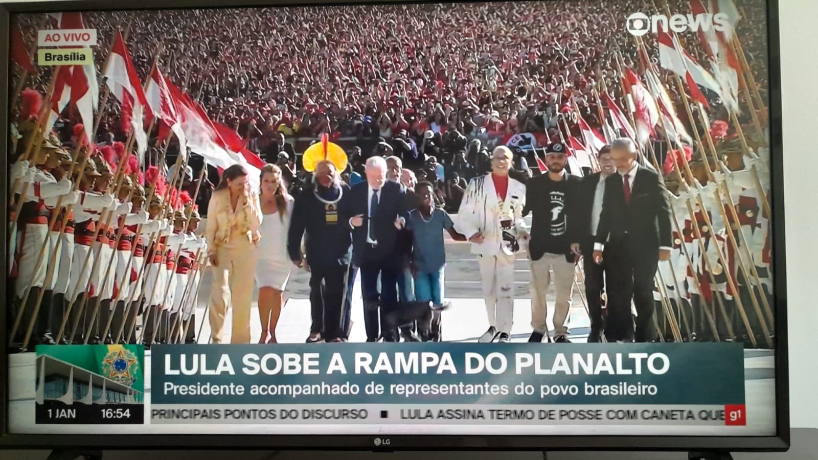 A nação invisível subiu a rampa com Lula
