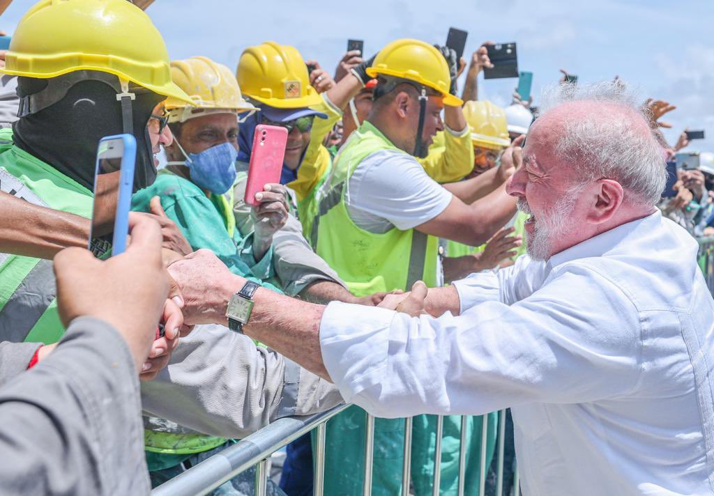 Lula visita o reinício das obras da BR-101 em Sergipe