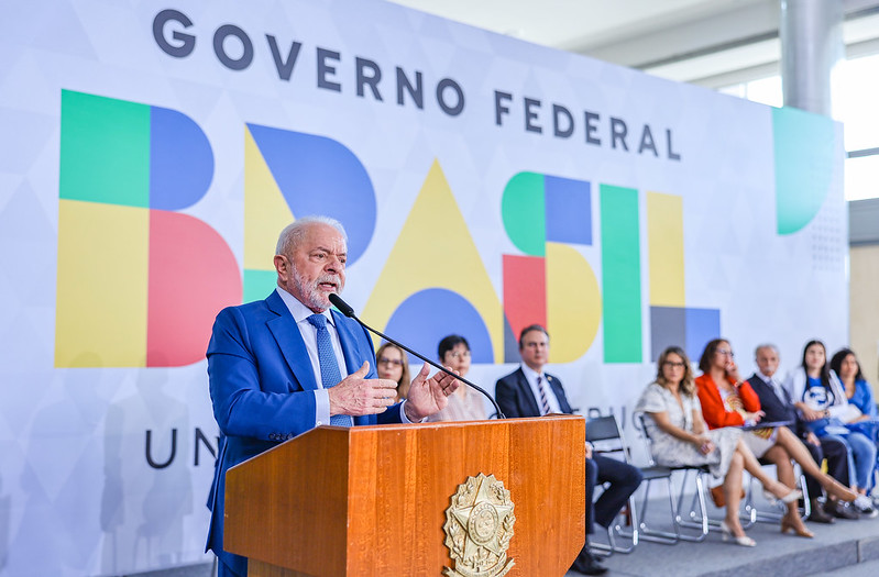 No Rio, Lula assina nova Lei Rouanet para levar cultura para regiões menos favorecidas do país