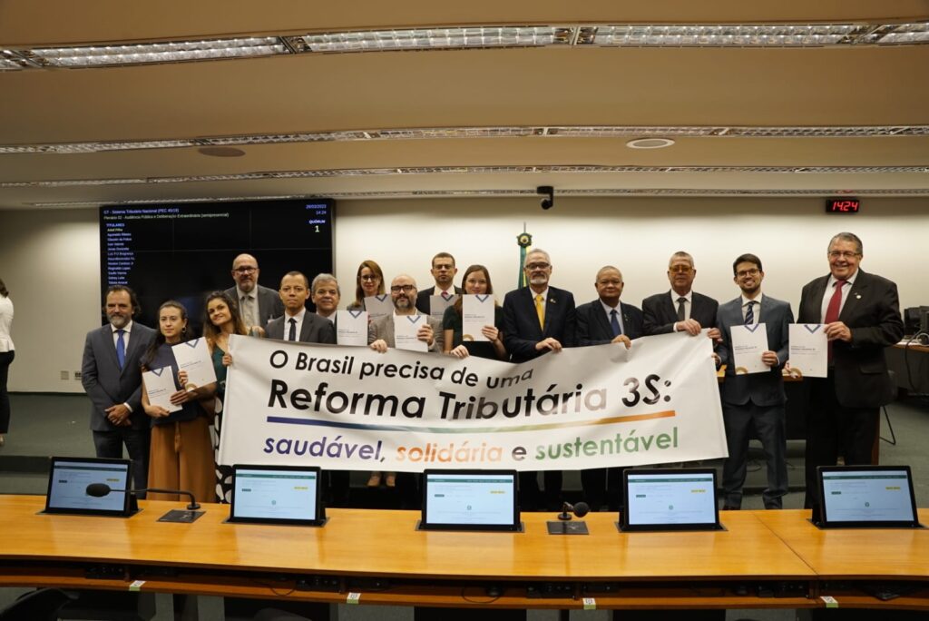 Organizações da sociedade entregam manifesto por “Reforma Tributária 3s”: Saudável, Solidária e Sustentável