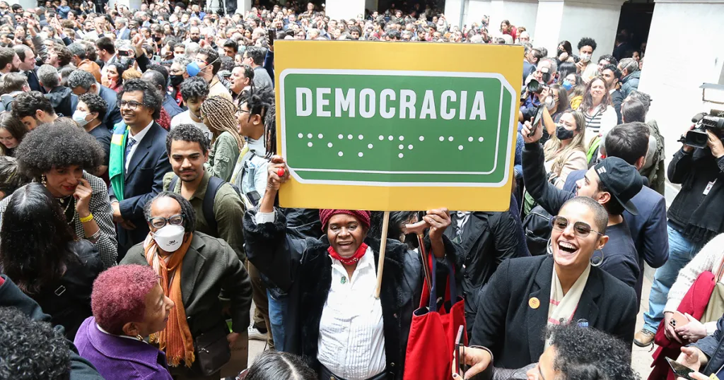 Cresce adesão ao Dia Nacional de Defesa da Democracia no Brasil