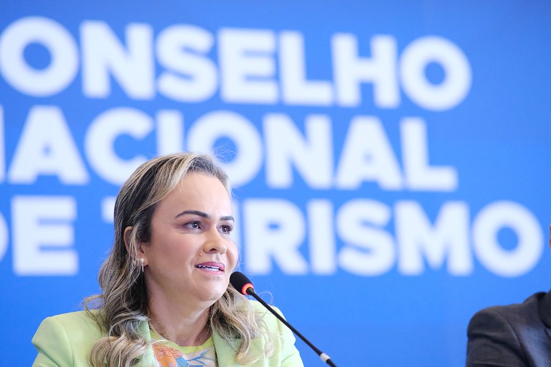 Ministra do Turismo e mais 5 deputados vão à Justiça para sair do União Brasil sem perder mandatos