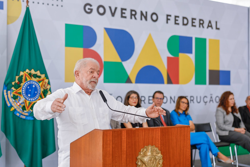 Lula anuncia salário mínimo e isenção gradativa do IR em pronunciamento neste domingo