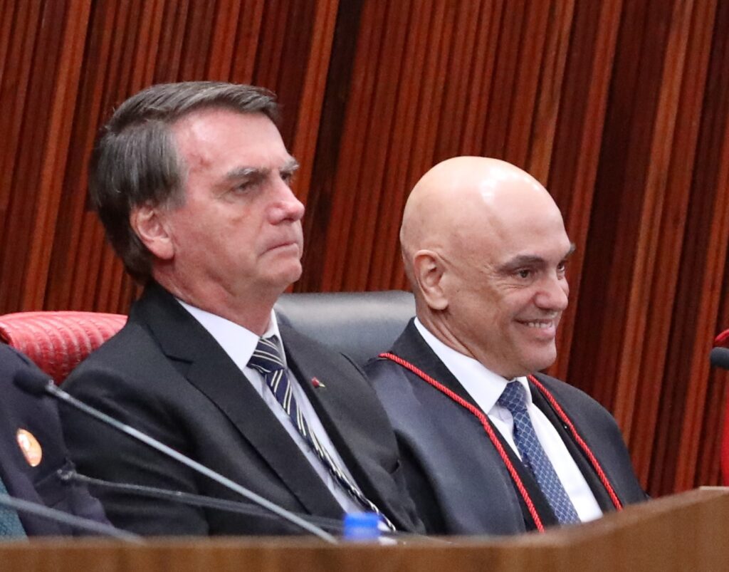 TSE nega pedido para afastar o ministro Alexandre de Moraes do caso de Bolsonaro
