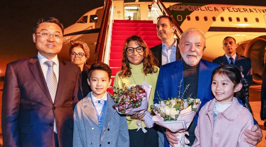 Global Times chinês trata com entusiasmo a visita de Lula ao país