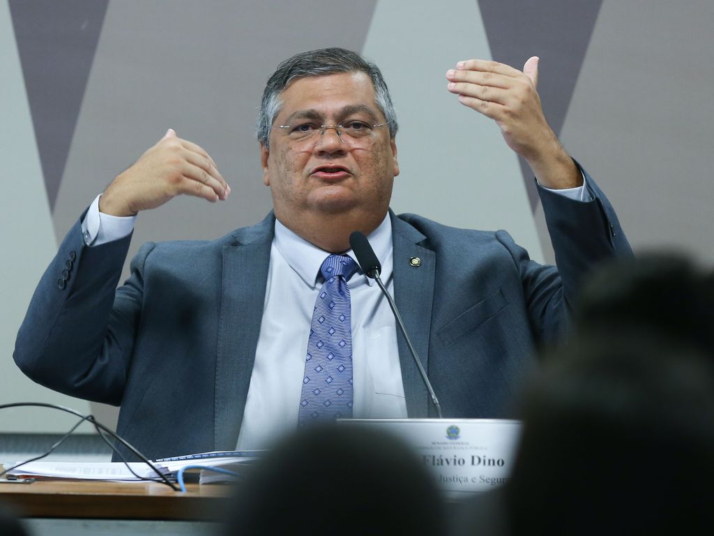 Em audiência no Senado, Flávio Dino enfrenta nova onda de ofensivas