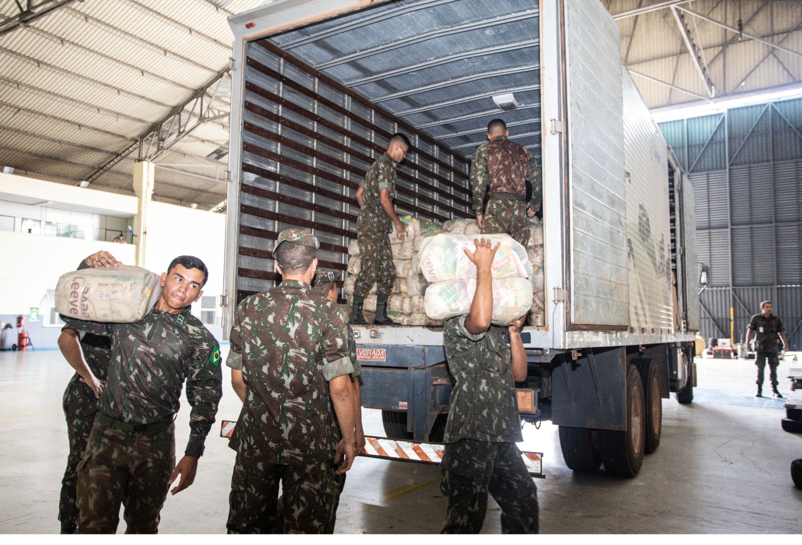 Militares recusam entrega de cestas básicas aos Yanomami