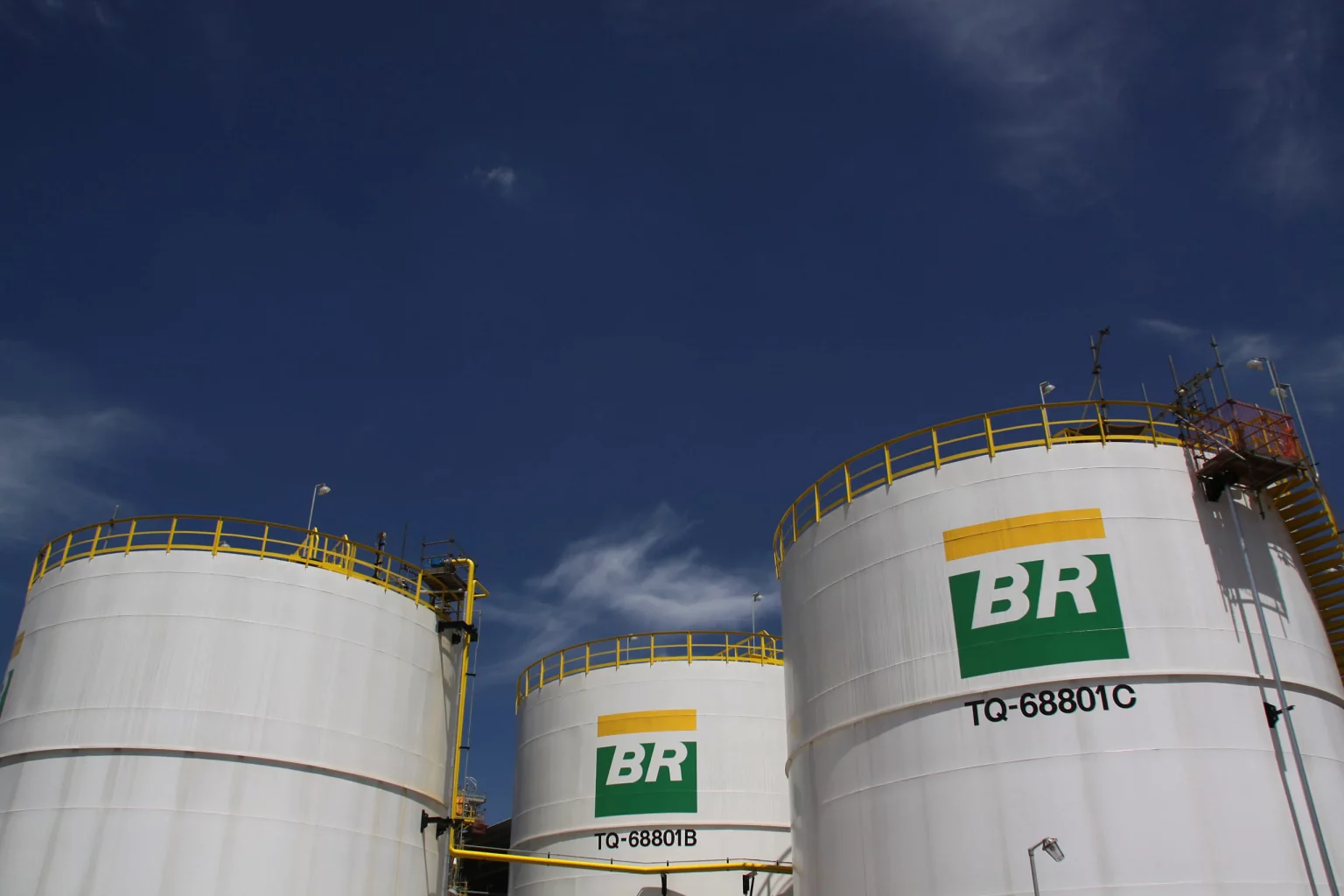 Petrobras anuncia redução do preço do diesel
