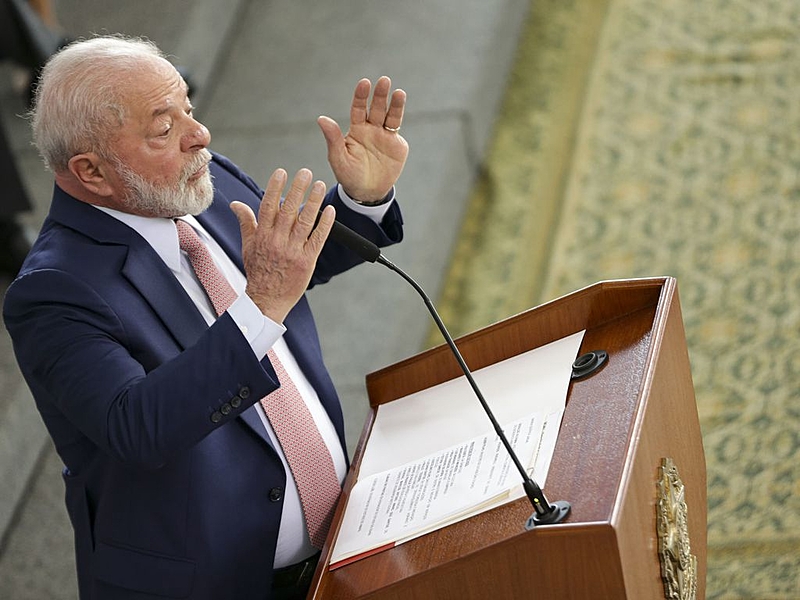Lula nomeia novos ministros; posse é feita em cerimônia fechada