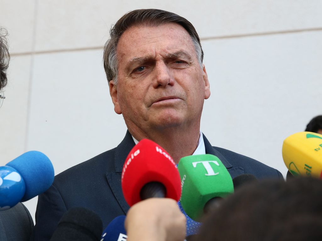“Mandei, qual o problema?”; Bolsonaro admite ter enviado mensagem que questiona urnas eletrônicas