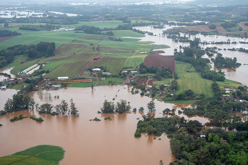 Ciclone no RS: número de mortos sobe para 31; Defesa Civil alerta para inundação do rio Jacuí