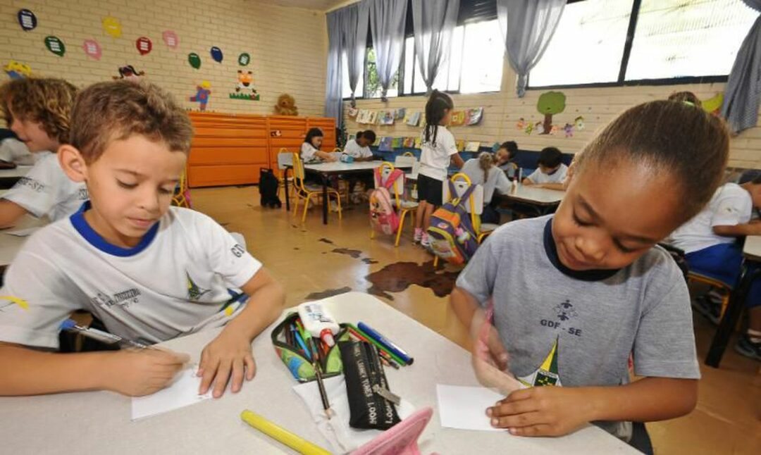 Unicef: analfabetismo dobrou entre crianças brasileiras durante a pandemia