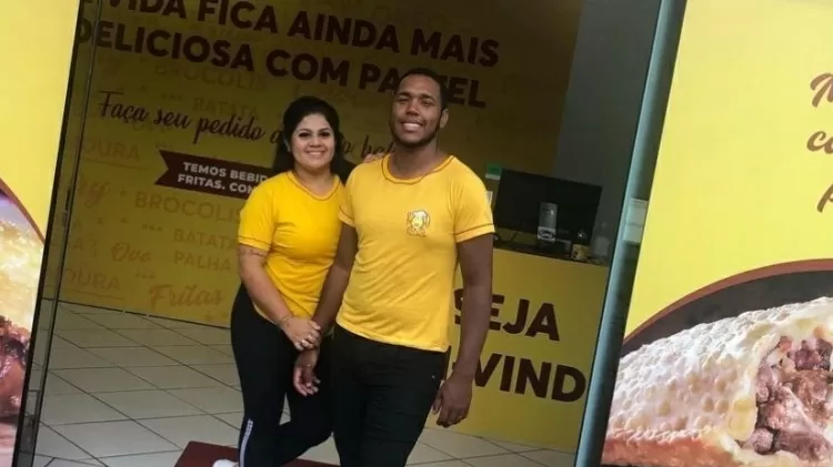 Caso de racismo em pedido de pastelaria foi forjado pelo dono do local, afirma a polícia