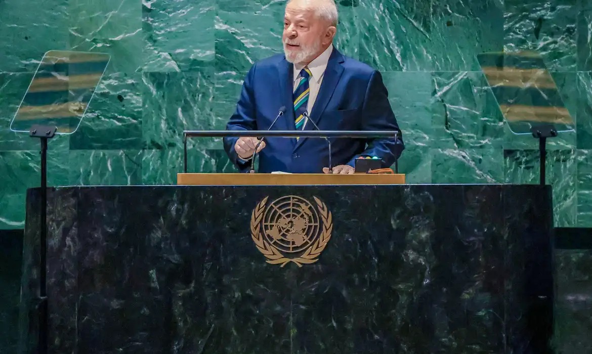 Lula é “líder internacional nas alterações climáticas”, diz Instituto Internacional