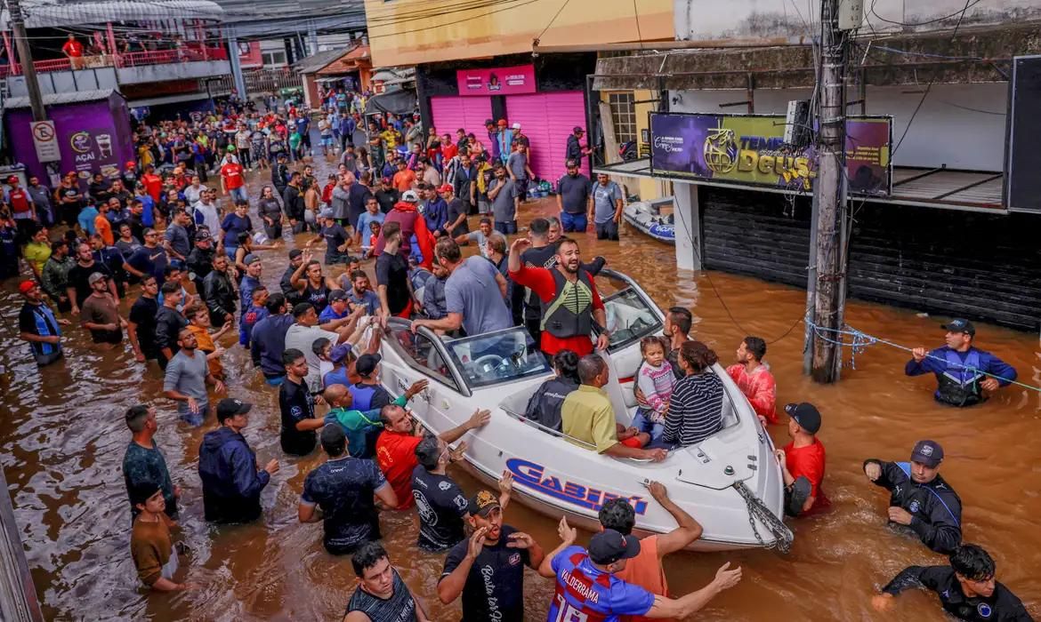 Relevo de Porto Alegre e ‘Marés de Tempestade’ Interferem no Escoamento