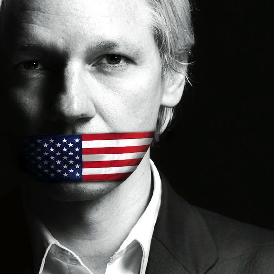 Jornalões fogem de Assange