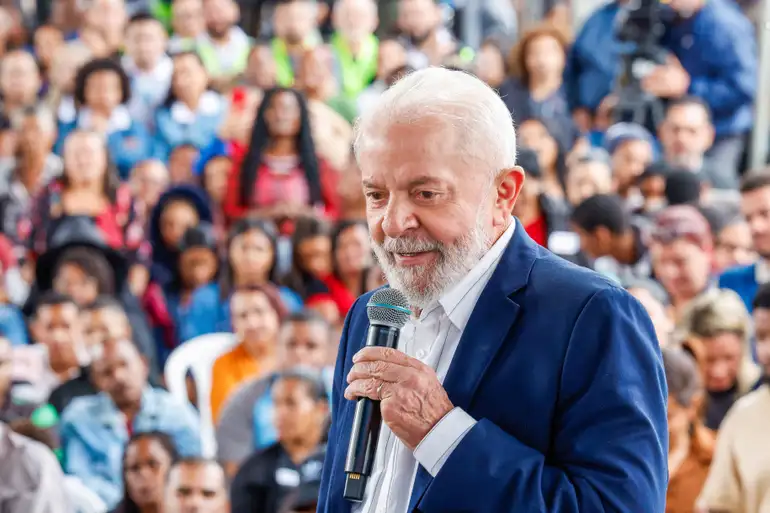 A blitz do establishment contra Lula e o Brasil