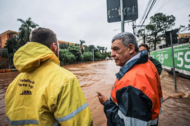 Enchentes e eleições: o desafio da esquerda em Porto Alegre