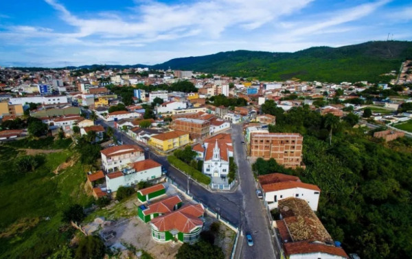 34 anos de escândalo na mesma Bahia