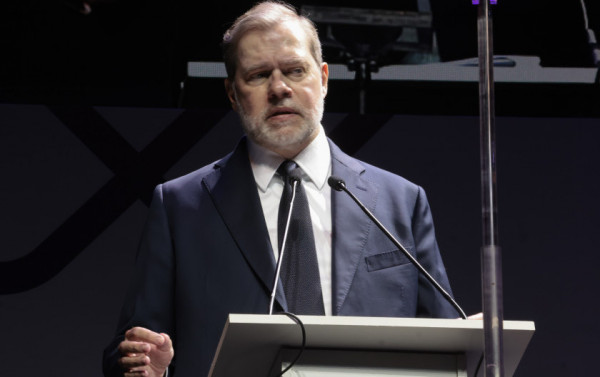 CORRESPONDENTE POLÍTICO |  Quem freia o STF?