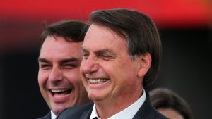 A herança maldita: tal pai, tal filho | por Sergio Araujo