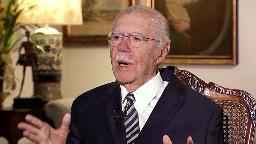 José Sarney, ex-presidente da República, internado aos 96 anos com pneumonia