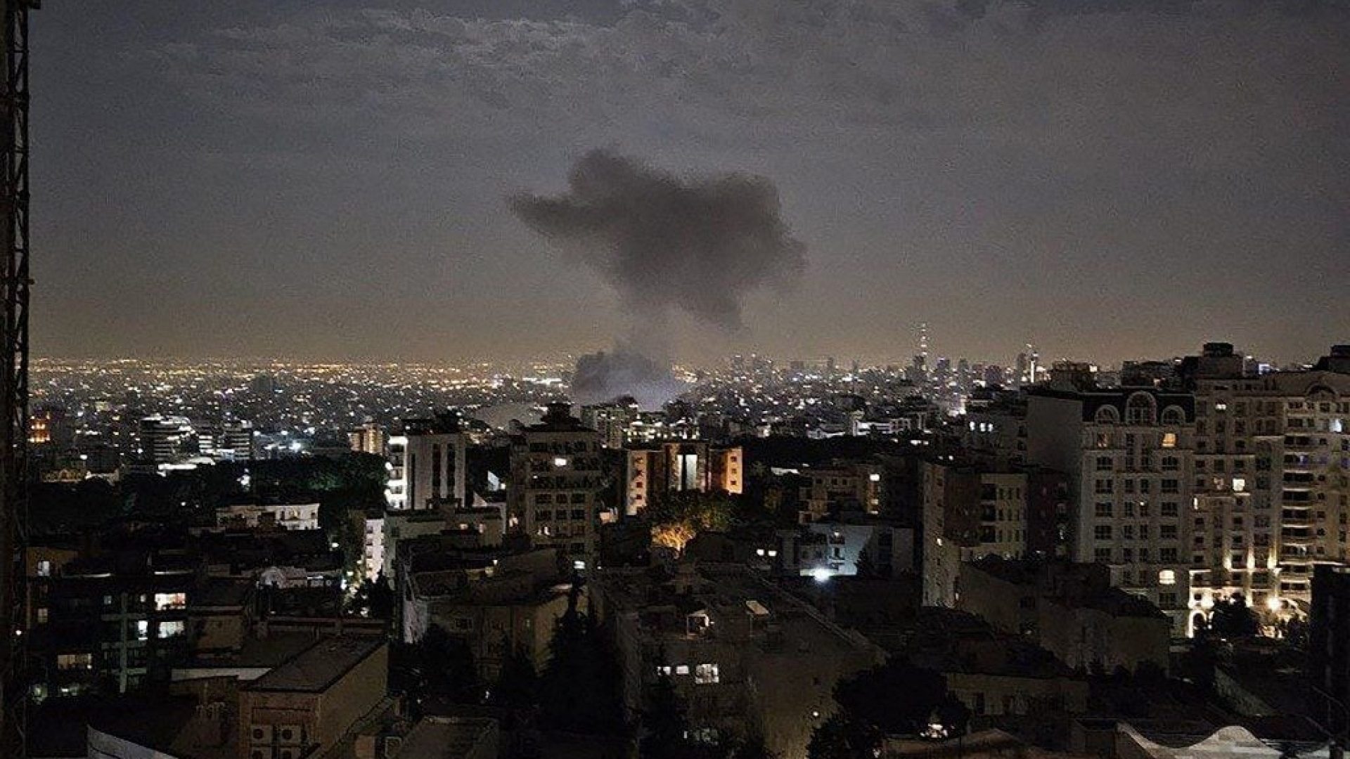 000_626Z4RM-1024x642