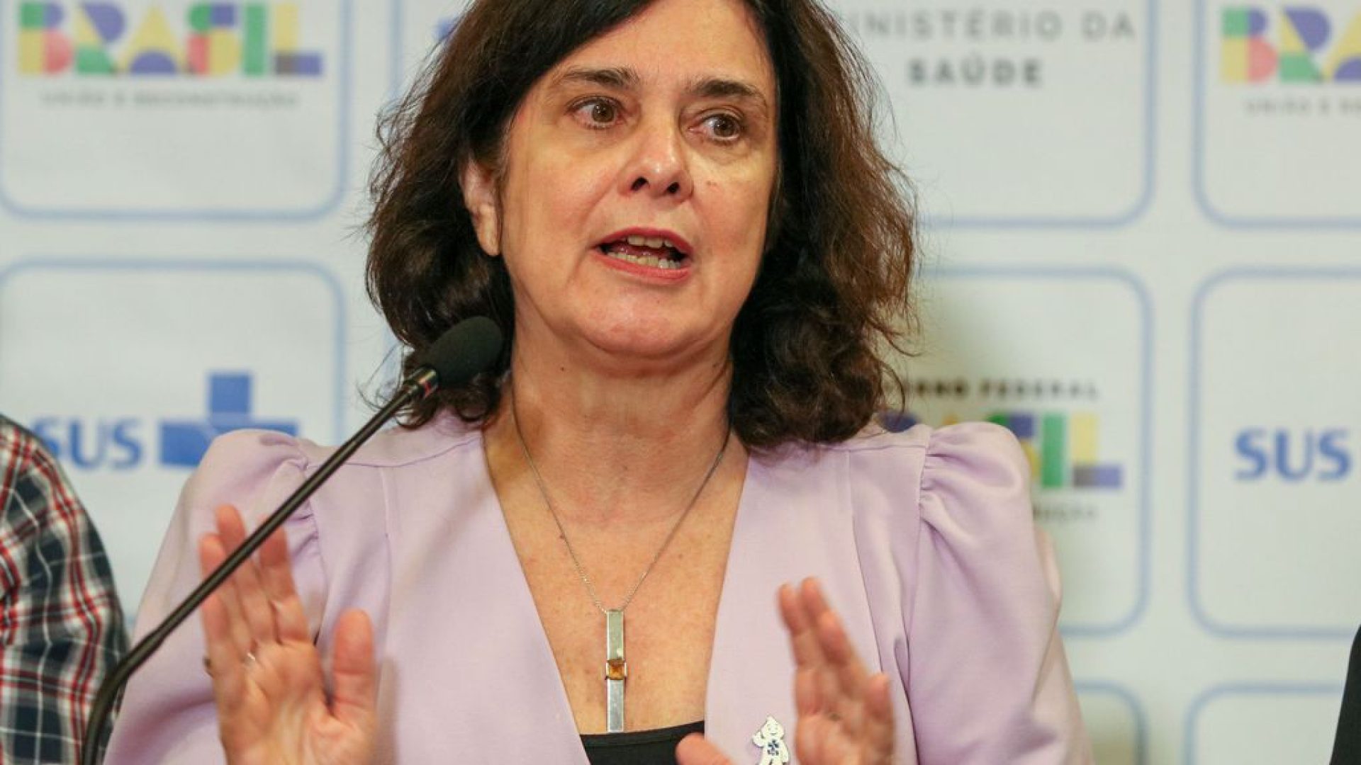 Brasília, 03/07/2023 A ministra da Saúde, Nísia Trindade, acompanhada do secretário de Atenção à Saúde, Helvécio Magalhães, do presidente do Conselho Nacional de Saúde (CNS), Fernando Pigatto e da diretora do Departamento de Saúde Mental, Sônia Barros, durante coletiva sobre ações para a expansão da assistência à saúde mental no SUS. Foto: Fabio Rodrigues-Pozzebom/ Agência Brasil