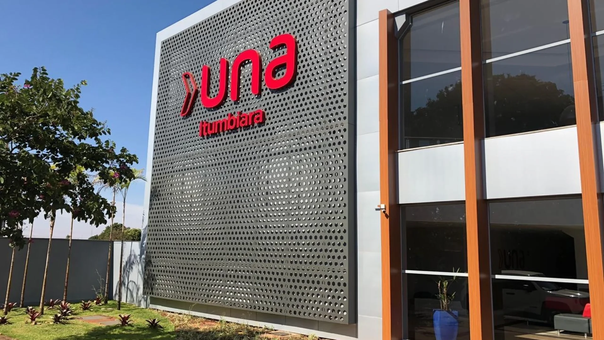 070f6c7c-0d4d-41c0-8ac9-69b4993c730d