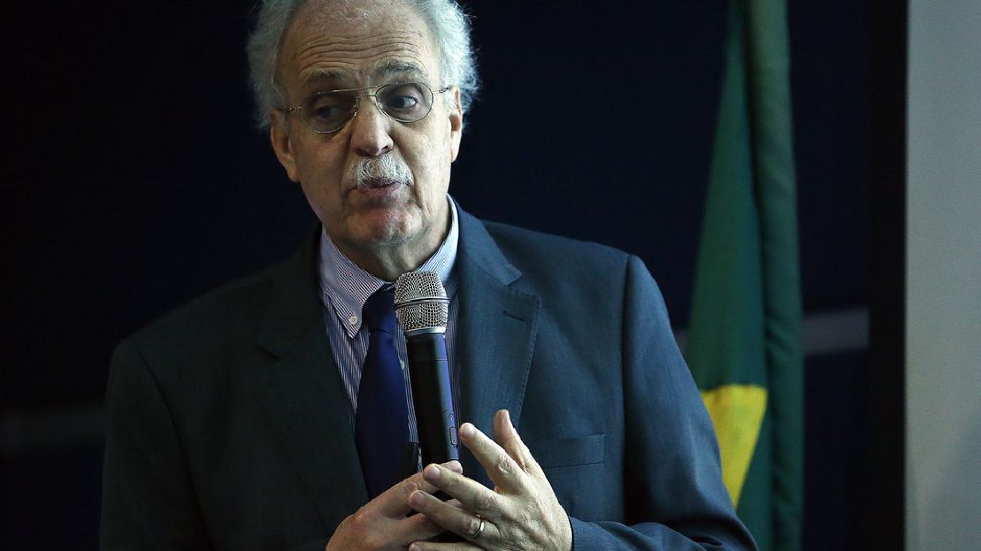 Brasília - O cientista Carlos Nobre participa do seminário Prontos para o tempo, preparados para o clima, e do lançamento de estudo sobre alterações do clima entre 1981-2010 (José Cruz/Agência Brasil)