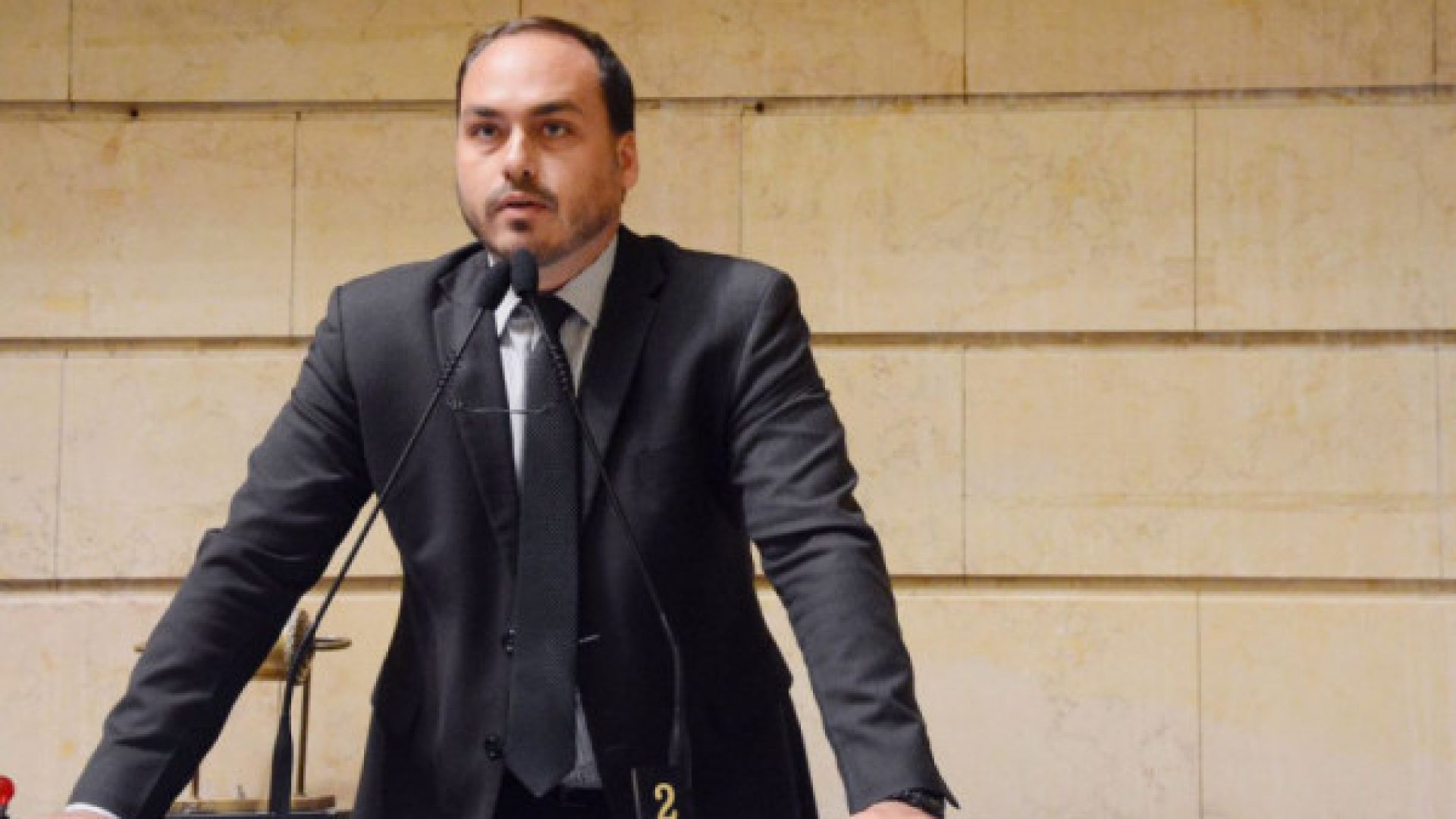 1_carlos_bolsonaro_cmrj-505430