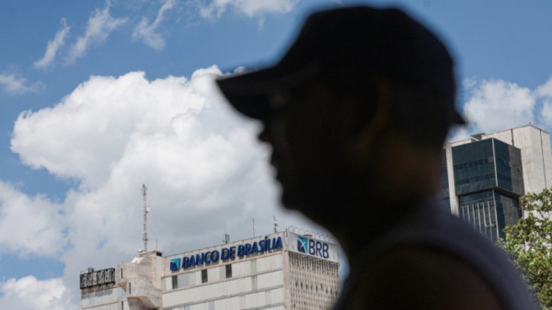 1_retrospectiva73__1_-543037