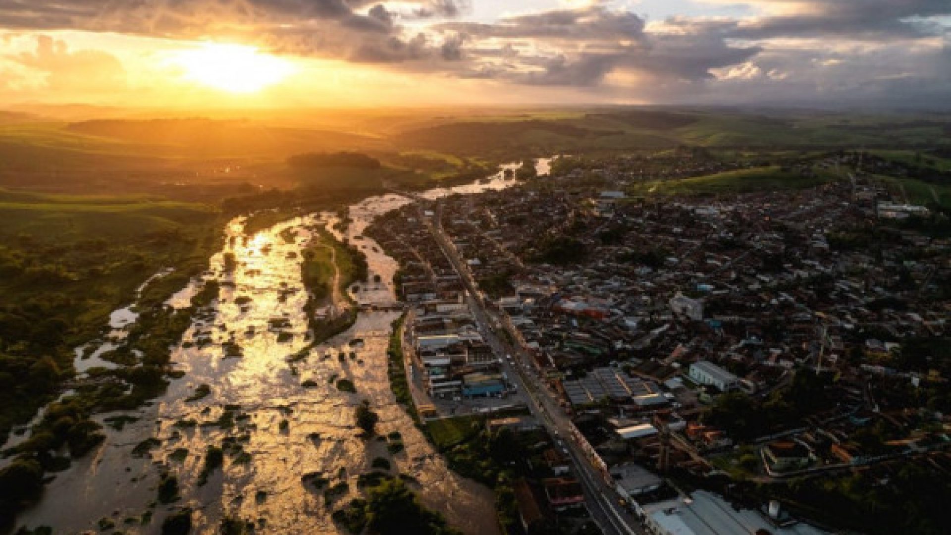 1_wx0gf2hxr9itpuhizctumwnvbv1auym6ae98icyx-518962