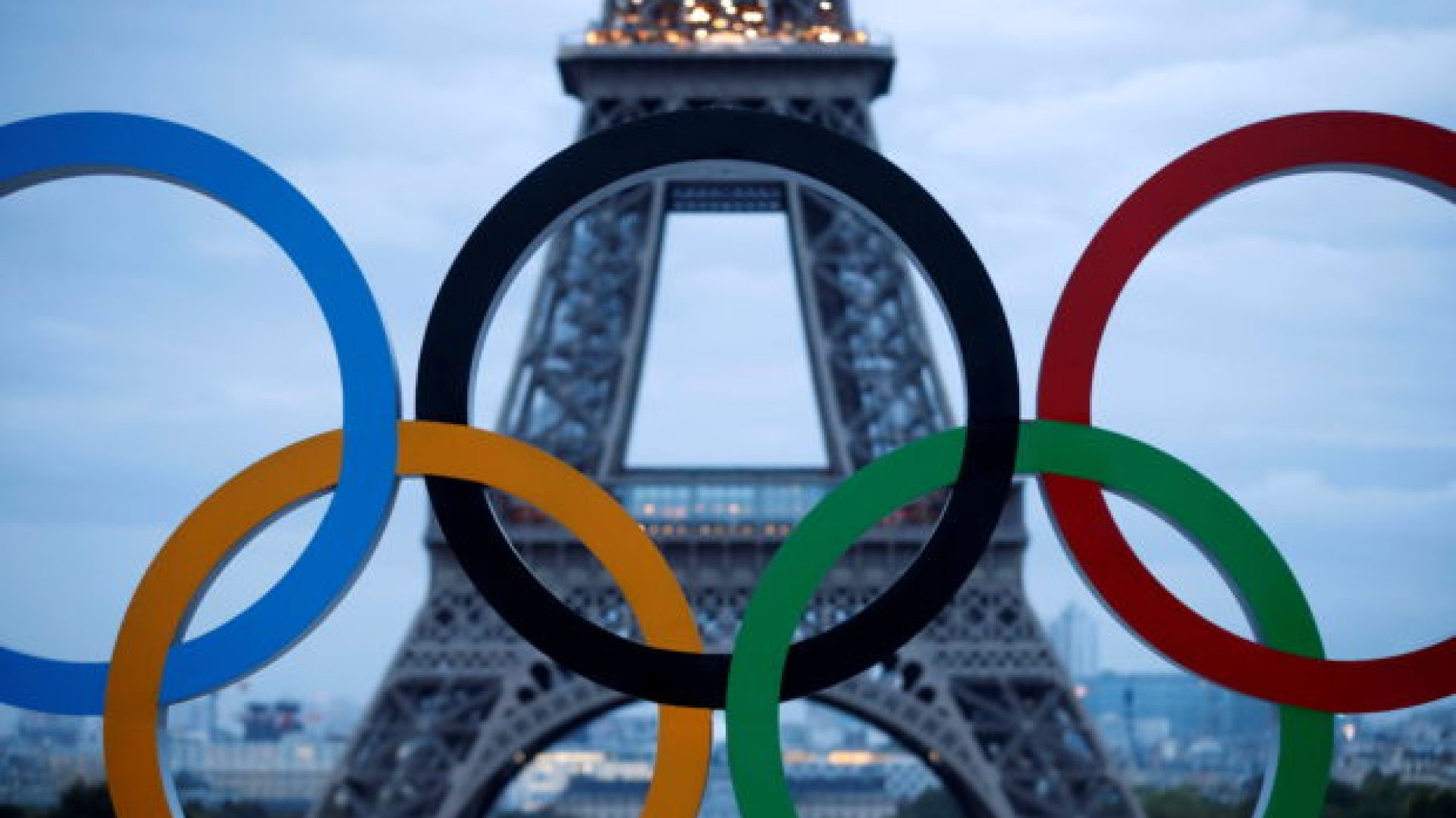 FILE PHOTO: Olympic rings to celebrate the IOC official announcement that Paris won the 2024 Olympic bid are seen in front of the Eiffel Tower at the Trocadero square in Paris, France, September 14, 2017.   REUTERS/Christian Hartmann/File Photo