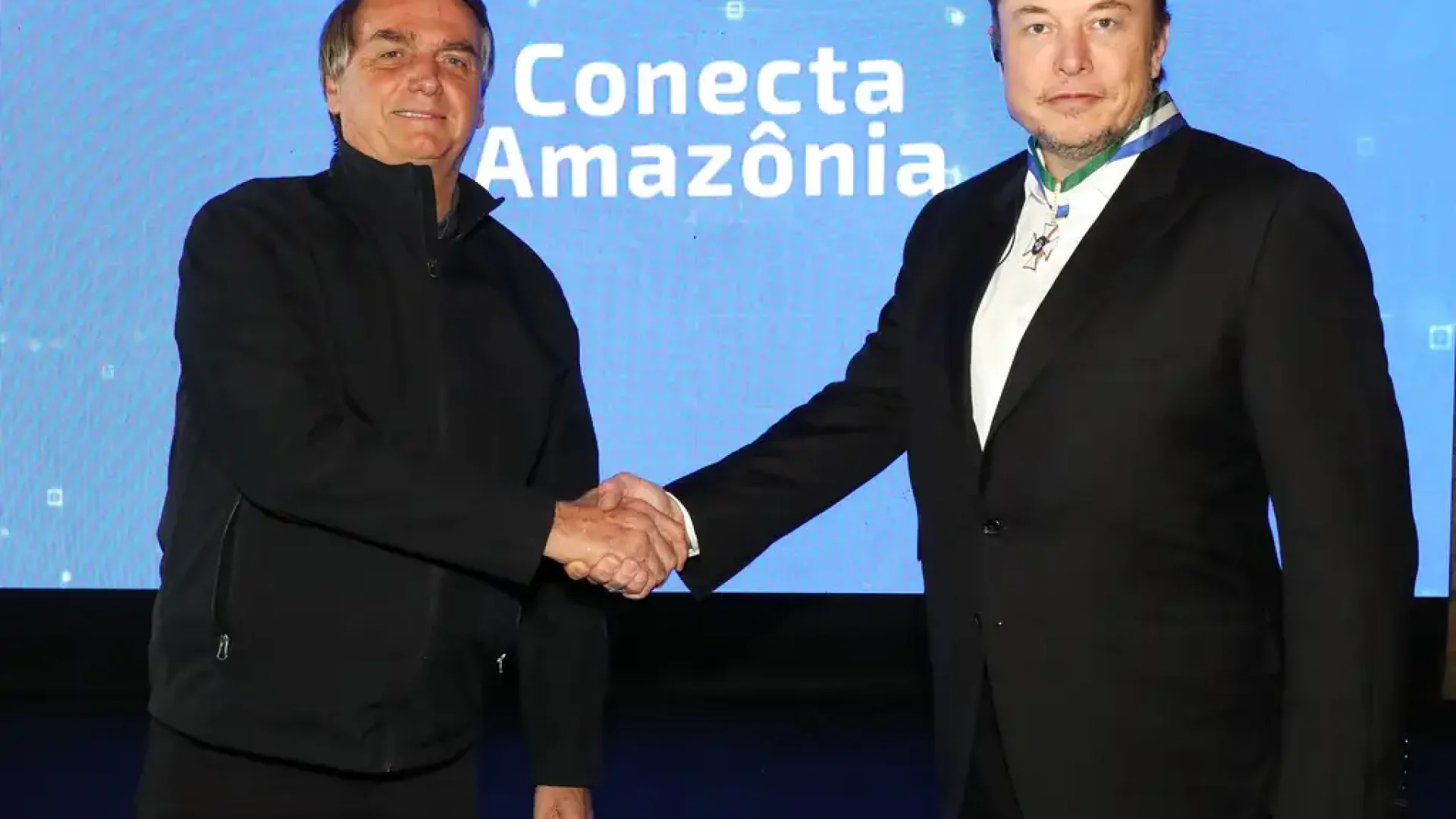 20.05.2022_O presidente da República, Jair Bolsonaro, se encontra com o empresário Elon Musk, dono da Tesla e da Starlink, no interior de São Paulo. Crédito: Clauber Cleber Caetano/PR - Agência Brasil.