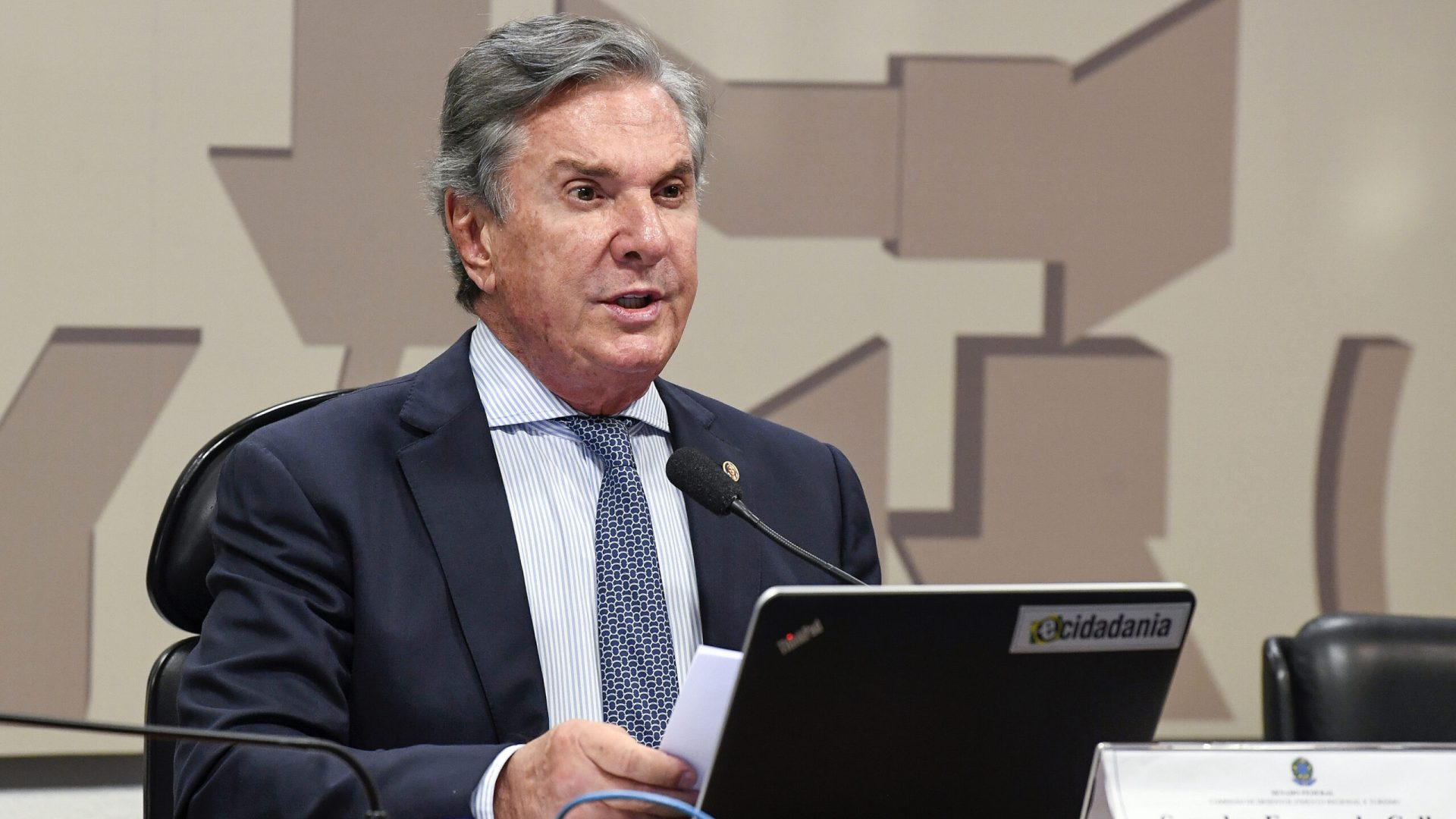 Comissão de Desenvolvimento Regional e Turismo (CDR) realiza reunião semipresencial para discussão e deliberação das emendas da comissão ao Projeto de Lei de Diretrizes Orçamentárias para 2023 (PLN 5/2022), que define as regras para a elaboração e a execução da Lei Orçamentária.

À mesa, presidente da CDR, senador Fernando Collor (PTB-AL), conduz reunião.

Foto: Roque de Sá/Agência Senado