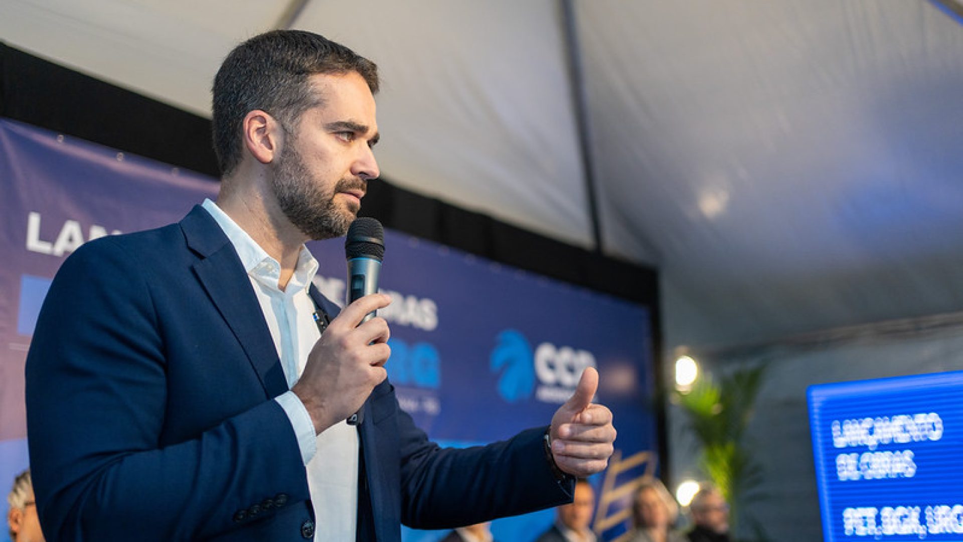 53027748855_88397990ca_c