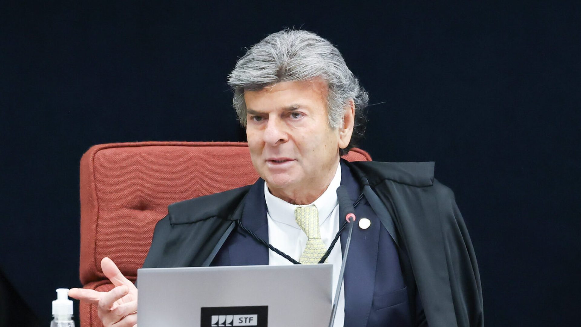 54210118007_ec4581ad6a_k-e1741289937137-1536x946