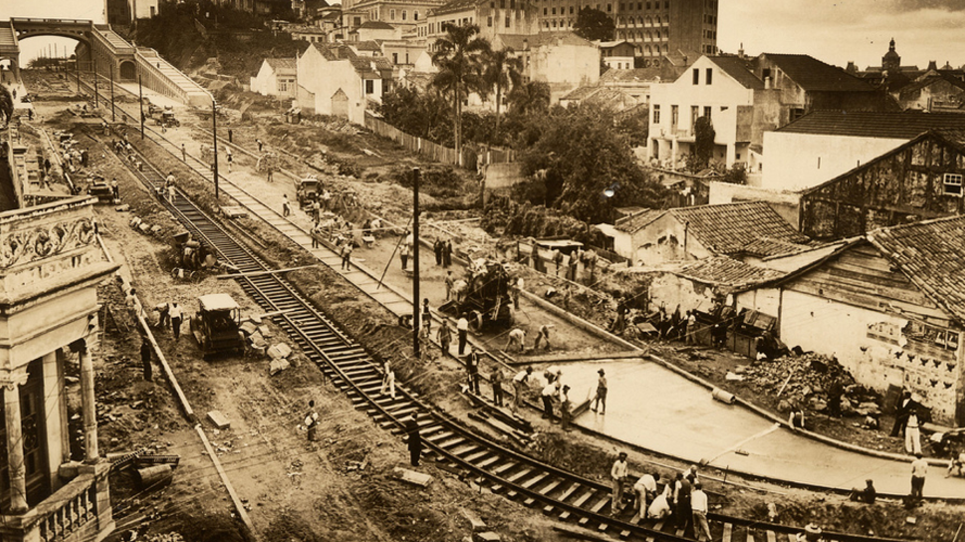 Imagem antiga do Centro de Porto Alegre - divulgação no site da Prefeitura da capital gaúcha.