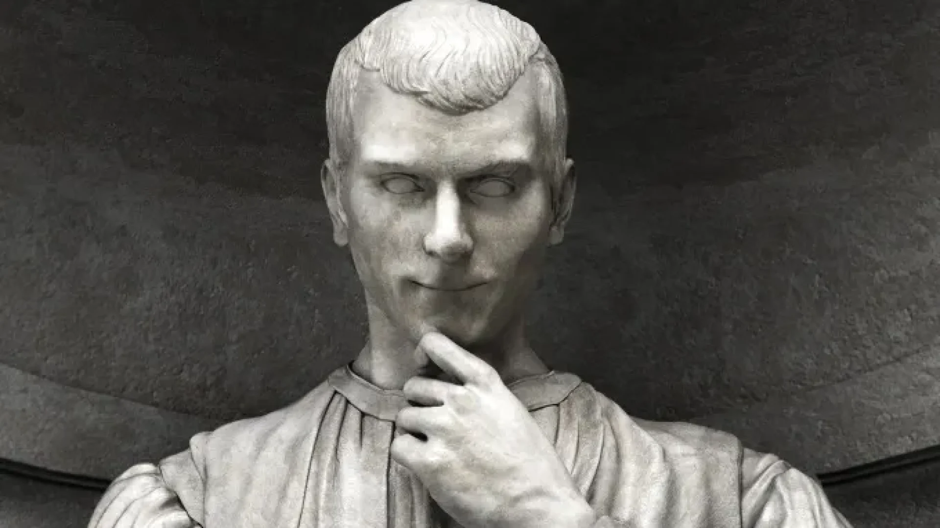 Estátua de Maquiavel na Galleria degli Uffizi, Florença