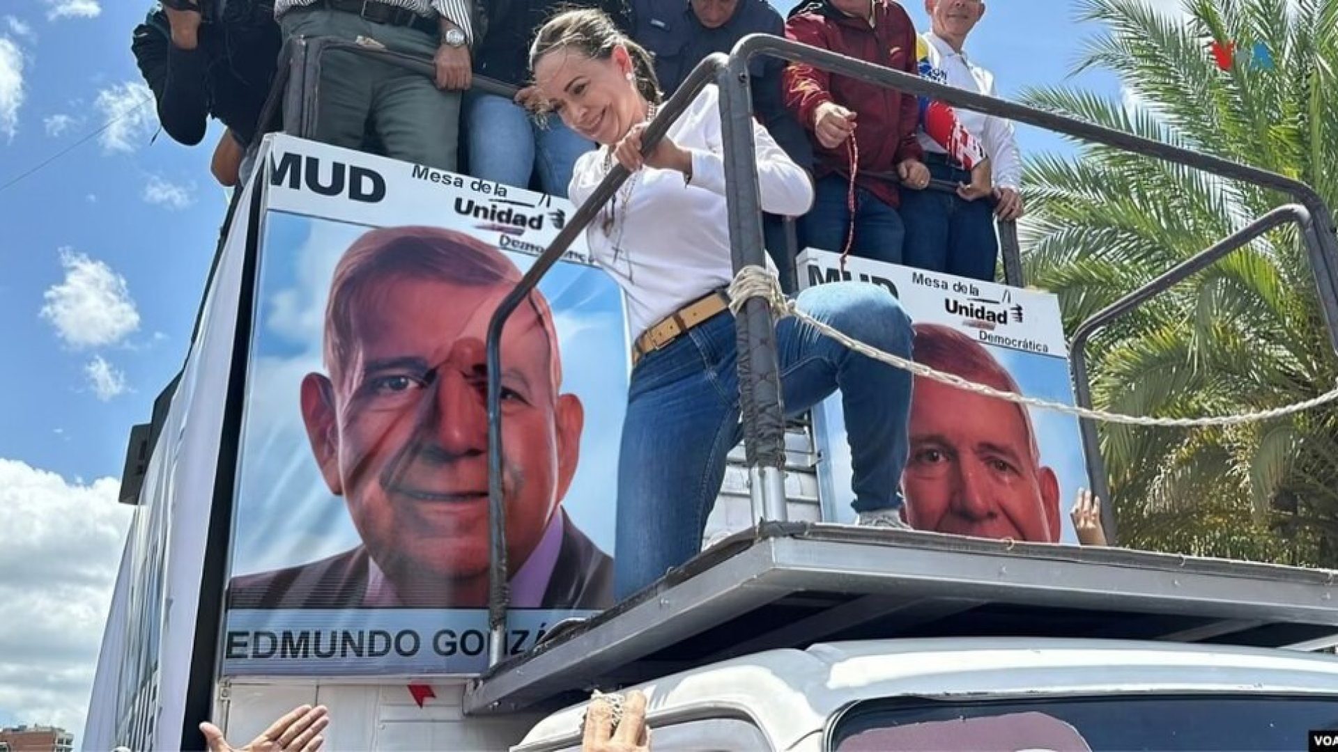 "Voz de América, Public domain, via Wikimedia Commons"  - Maria Corina Machado nos protestos de agosto de 2024 na Venezuela