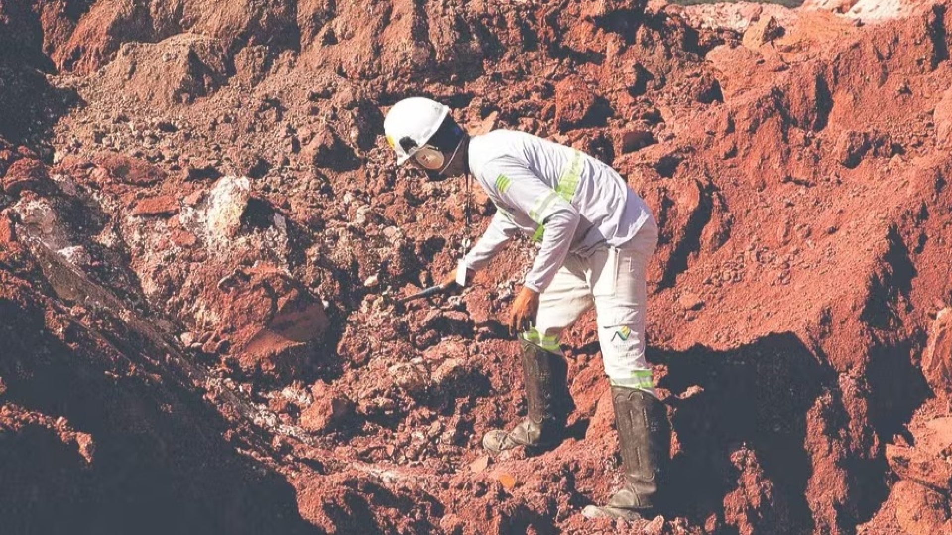 Operário da Serra Verde em ação