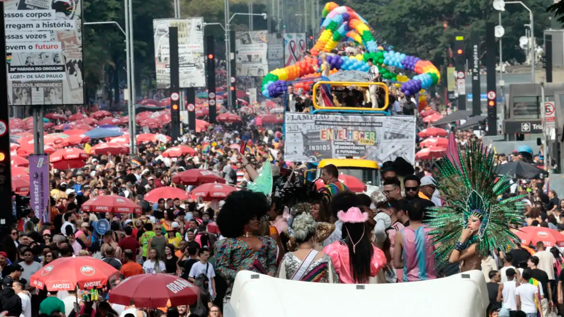 Parada do Orgulho LGBTQIA+