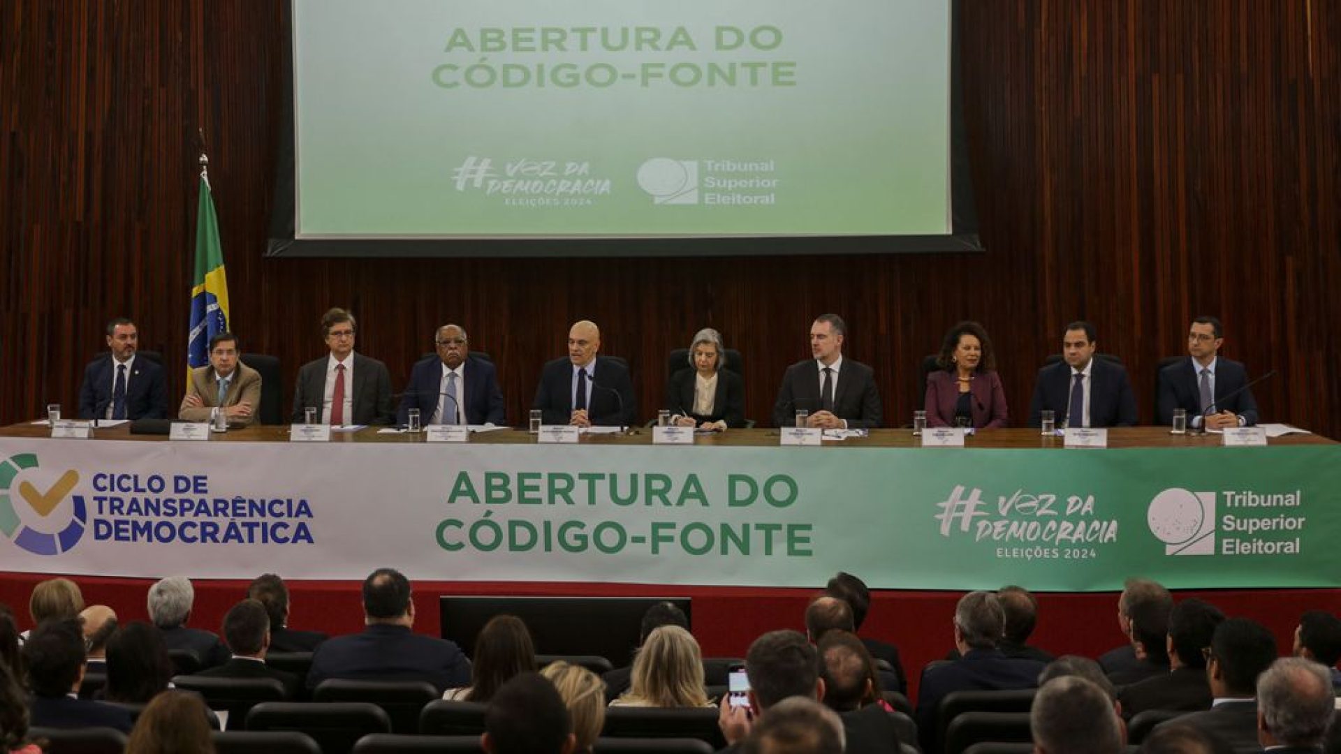 Brasília (DF), 04/10/2023 - O presidente do Tribunal Superior Eleitoral (TSE), Alexandre de Moraes, participa de cerimônia de abertura do Ciclo de Transparência – Eleições 2024. Foto: Marcelo Camargo/Agência Brasil