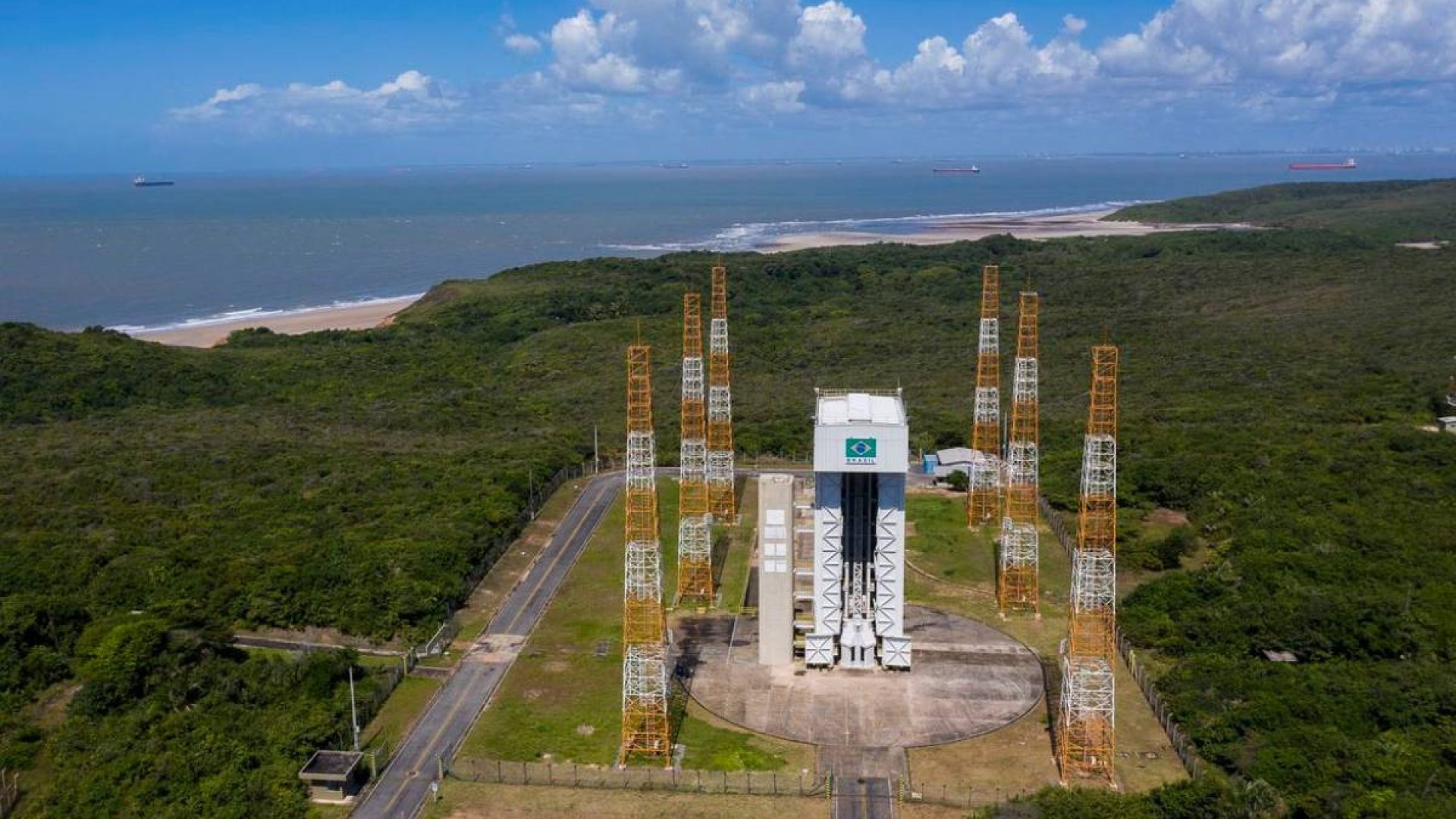 Foto da Base de Alcântara, no Maranhão, construída nos anos 1980, ainda no período da ditadura, e teve grave acidente em 2003 - Divulgação