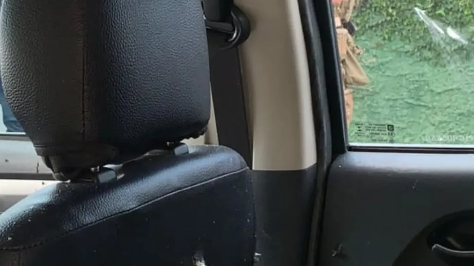 carro-da-pf-por-dentro